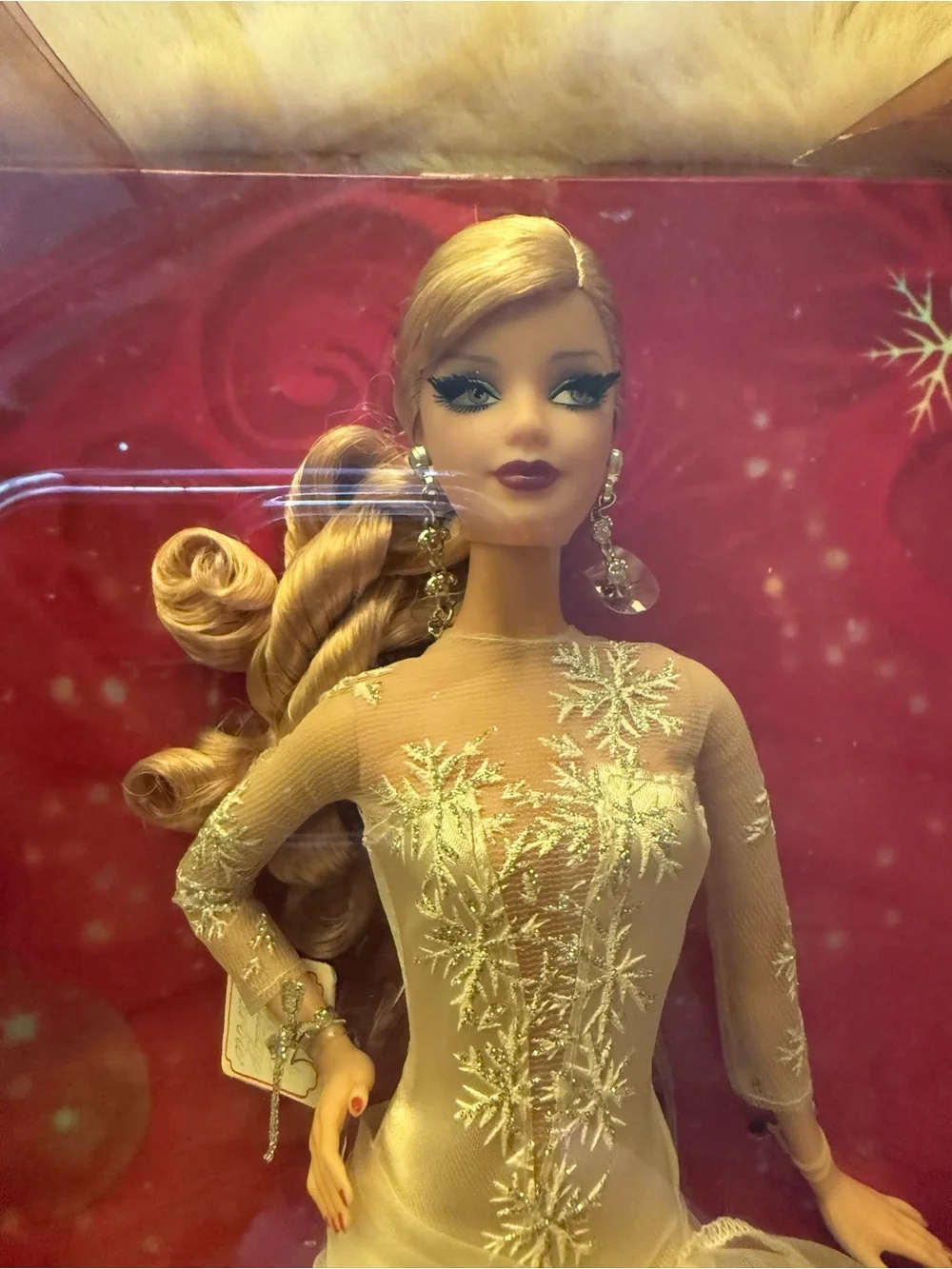 Mattel Holiday Barbie 2008 in Gold Gown